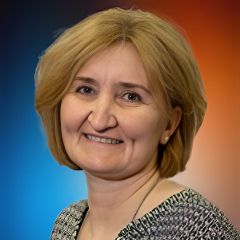 Корнякова Елена